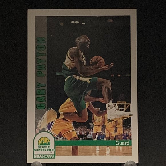 1992 Gary Payton NBAHOOPS Basketball Card!! - Picture 1 of 2